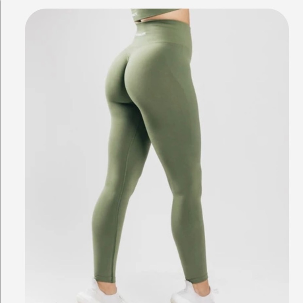 Alphalete amplify leggings